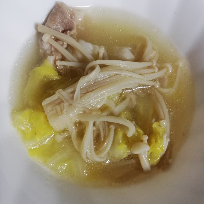 えのきと白菜と豚肉の中華スープ